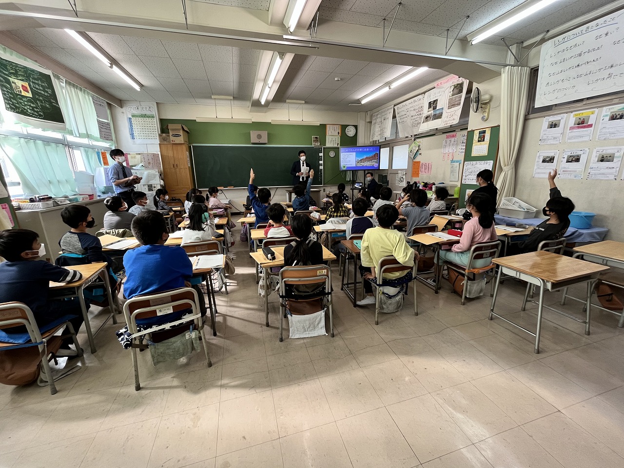 横浜市の工務店房のブログ　小学校へ出張