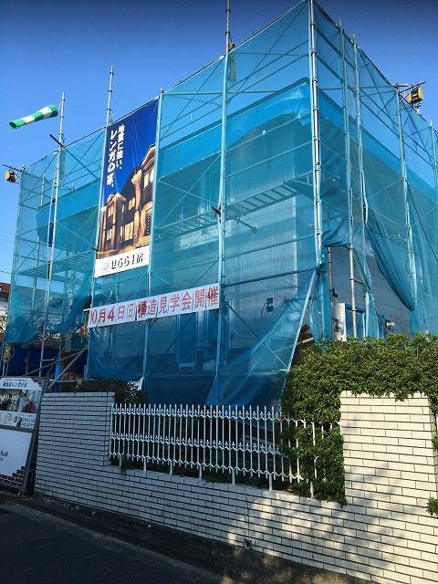 神奈川の注文住宅、レンガの家見学会。高低級な家は高断熱・高気密。