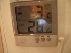 横浜市の工務店房のブログ　すぐれものの温度計